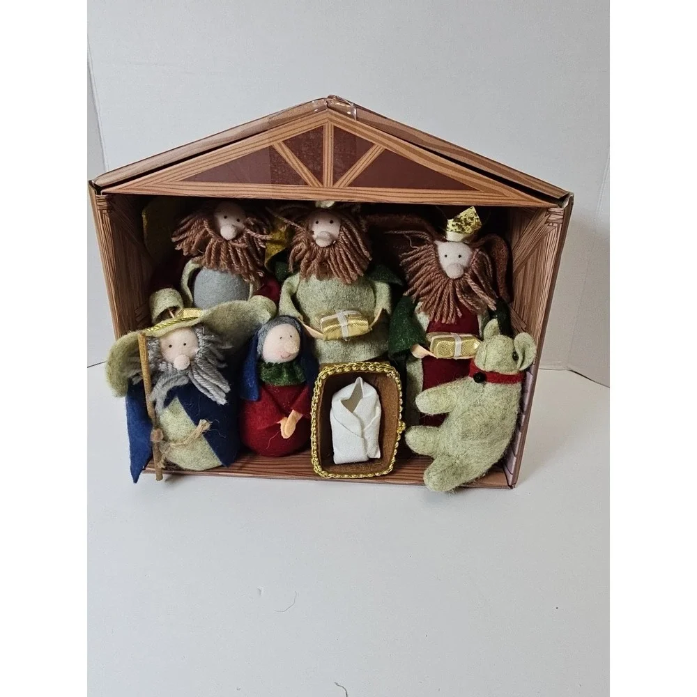 Felt Nativity Christmas Set Creche Mary Jesus Joseph‎ Wise Men And Animal